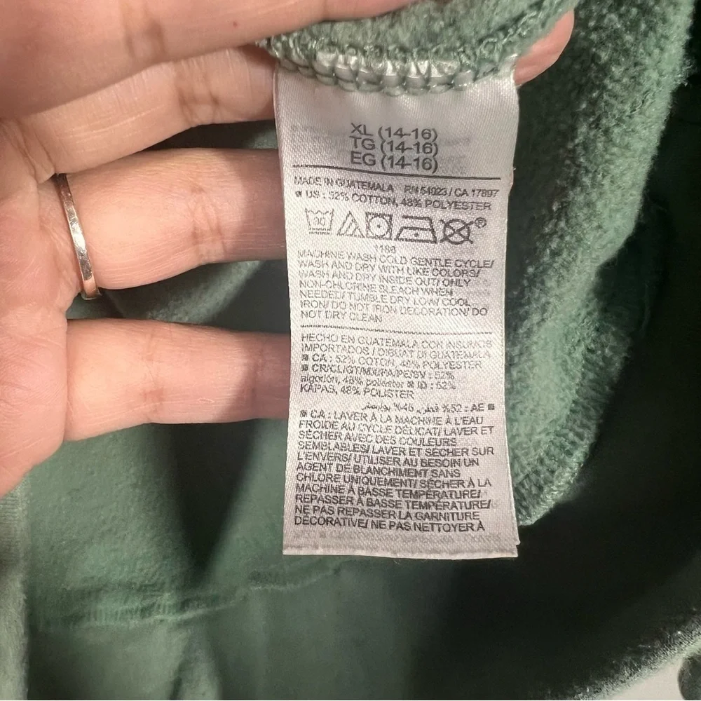 Old navy black panther hoodie size xl (14/16)